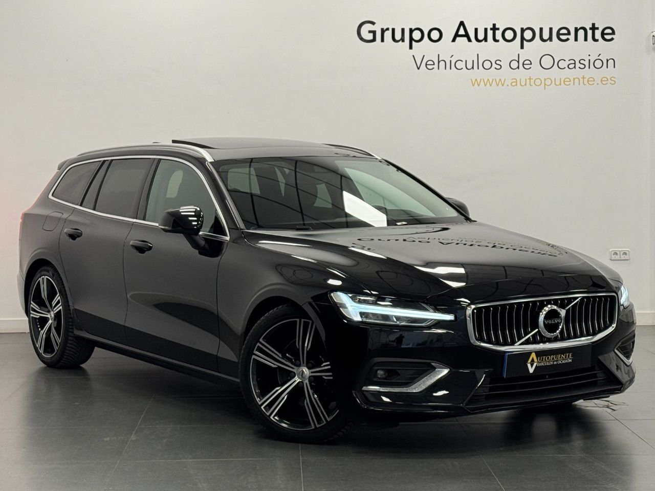 VOLVO V60 (INSCRIPTION AUTO) en Murcia