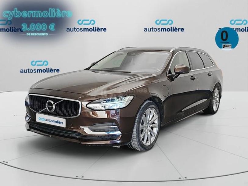 Foto del VOLVO V90 T8 Momentum Twin AWD