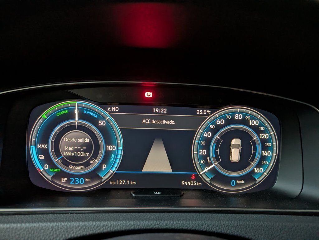 VOLKSWAGEN Golf (e- ePower) en Madrid