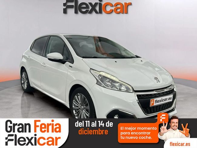 PEUGEOT 208 (5P Signature 1.2L PureTech 60KW (82CV)) en Tenerife
