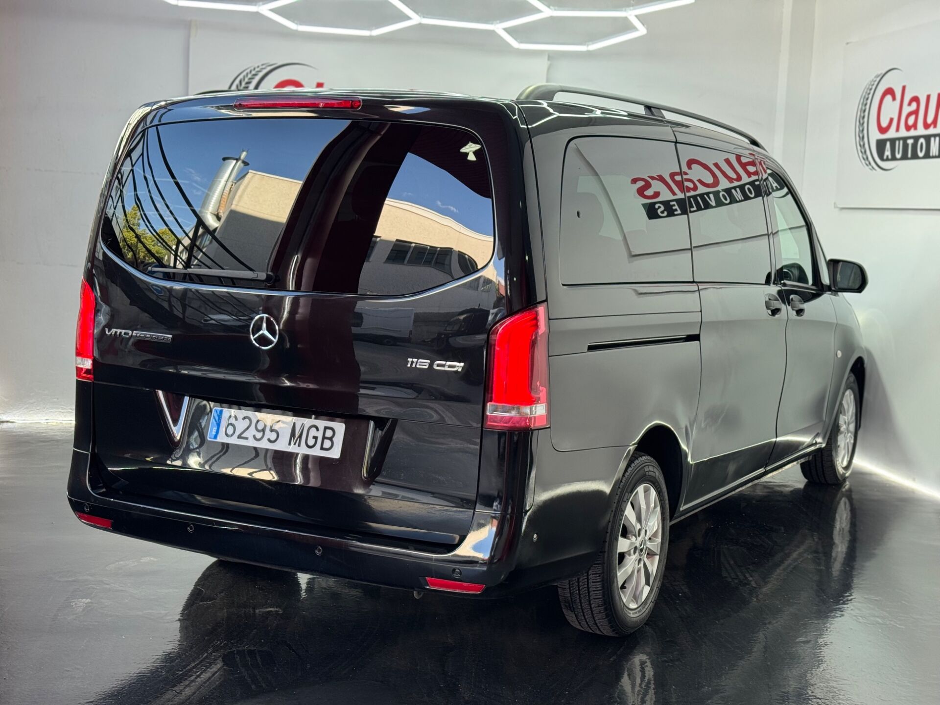 Imagen 2 de MERCEDES Vito