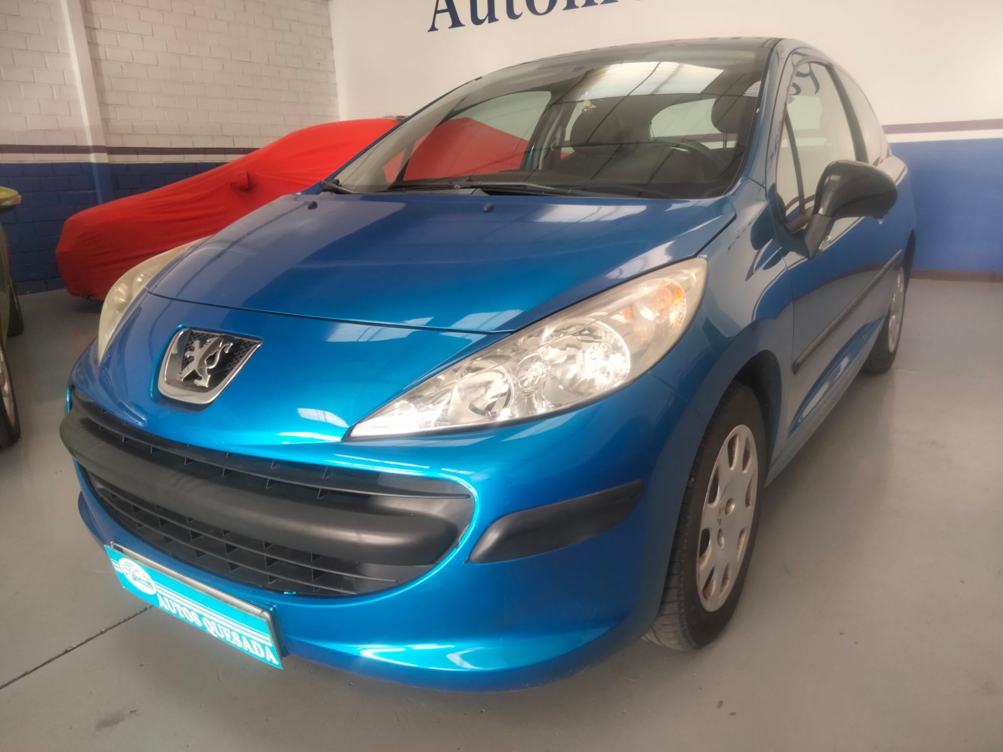 PEUGEOT 207 (1.4i Urban 75) en Madrid