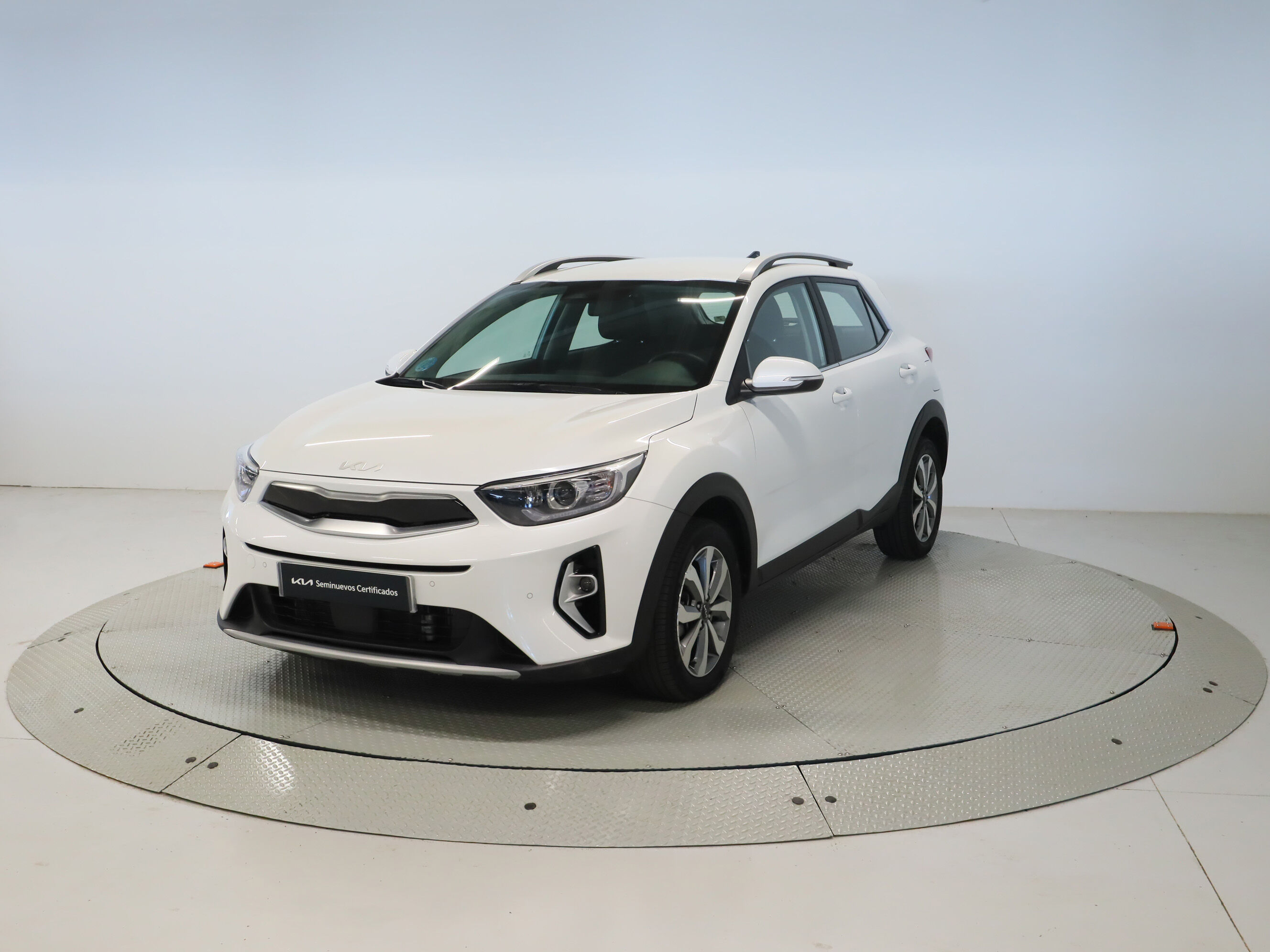 KIA Stonic (1.0 T-GDI MHEV IMT 74KW DRIVE 100 5P) en Baleares