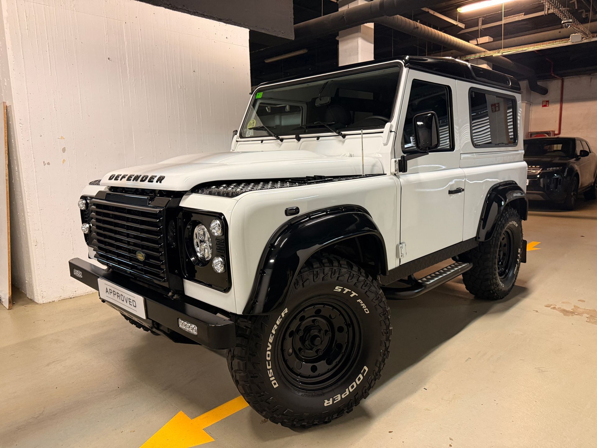 LAND ROVER Defender (90 SW SE 90 kW (122 CV)) en Barcelona