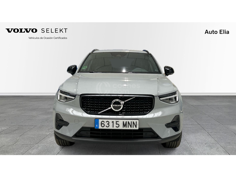 Foto del VOLVO XC40 T2 Plus Dark Aut.