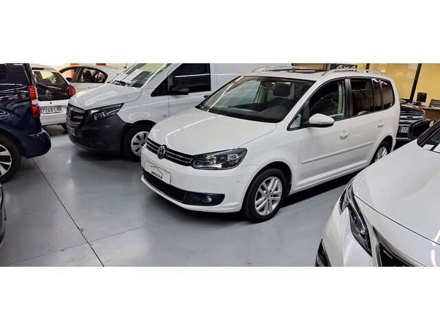 VOLKSWAGEN Touran (Edition 1.6 TDI 77 kW (105 CV)) en Barcelona