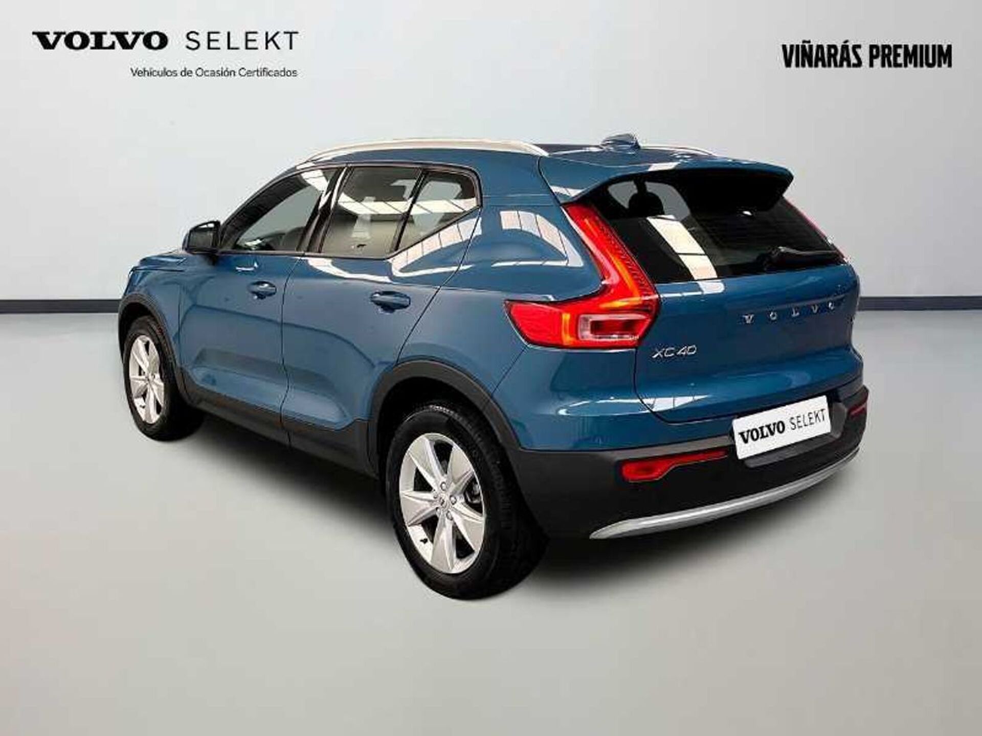 Imagen 3 de VOLVO XC40