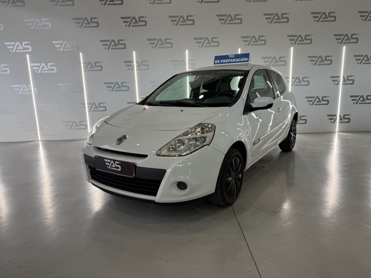 RENAULT Clio (Authentique 1.2 16v 75) en Girona