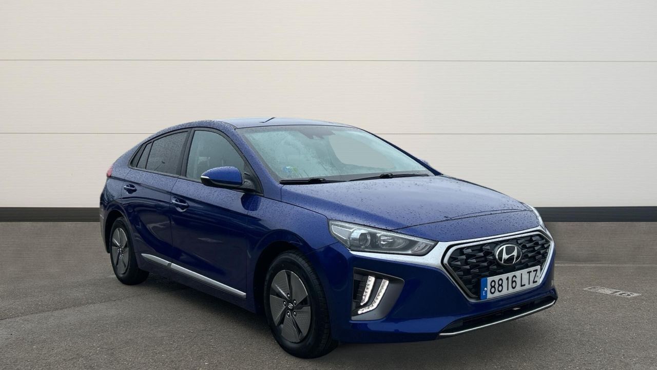 HYUNDAI Ioniq (1.6 GDI HEV KLASS DCT 141 5P) en Madrid
