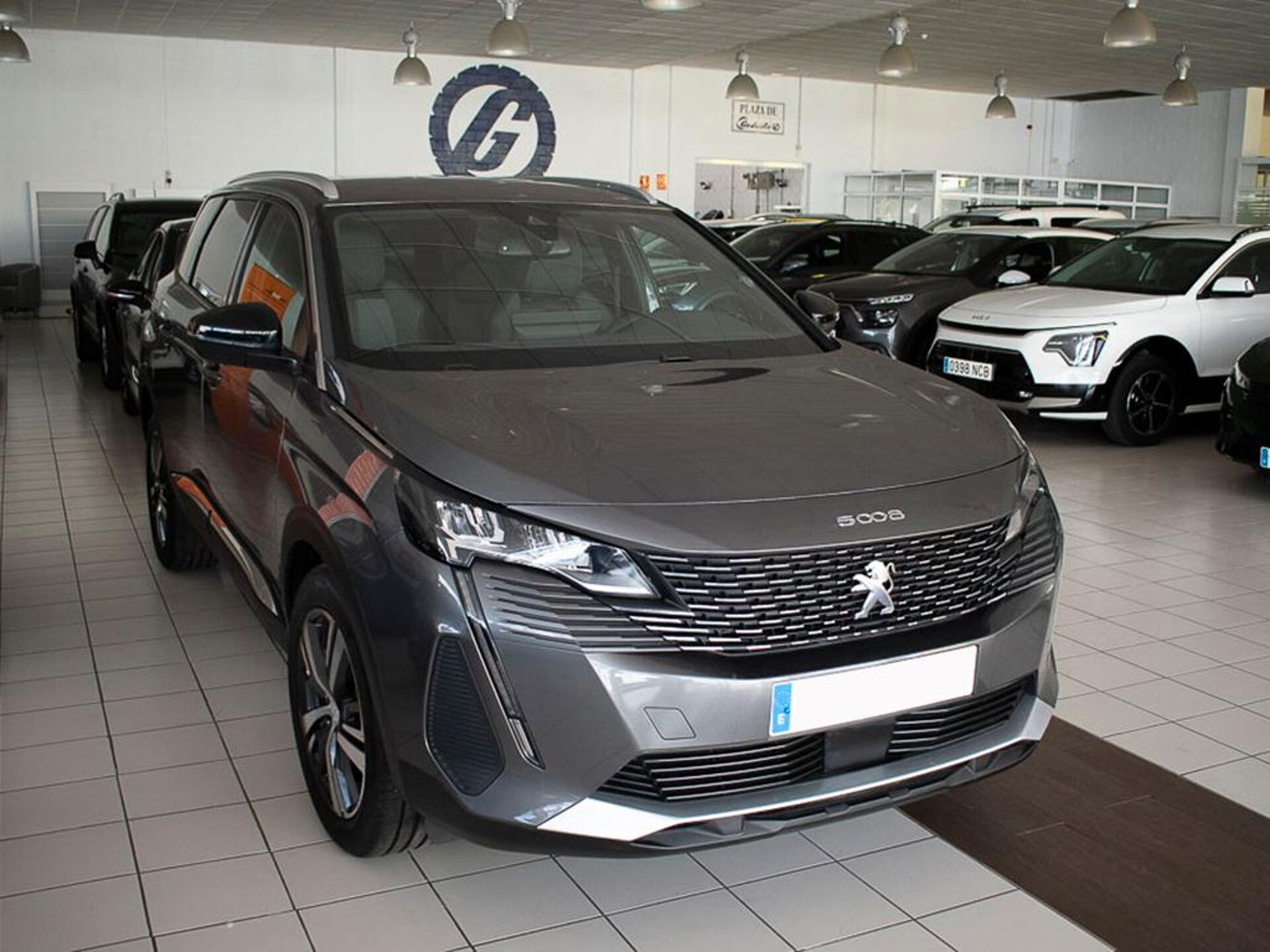Imagen de PEUGEOT 5008