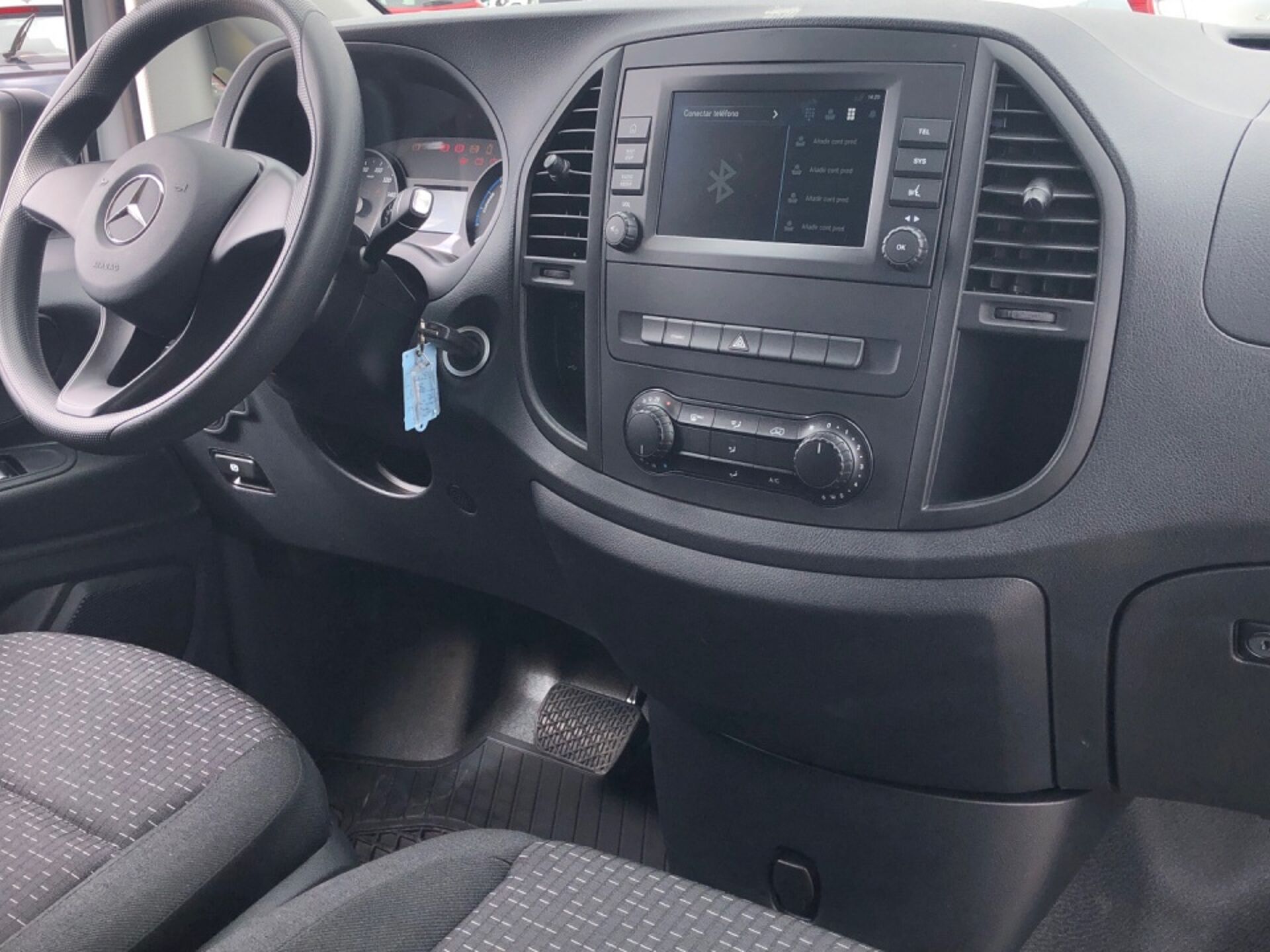 Imagen 2 de MERCEDES Vito