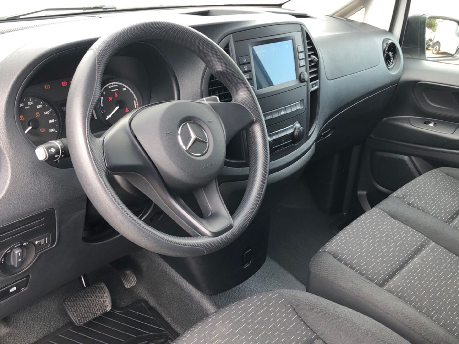 Imagen 3 de MERCEDES Vito