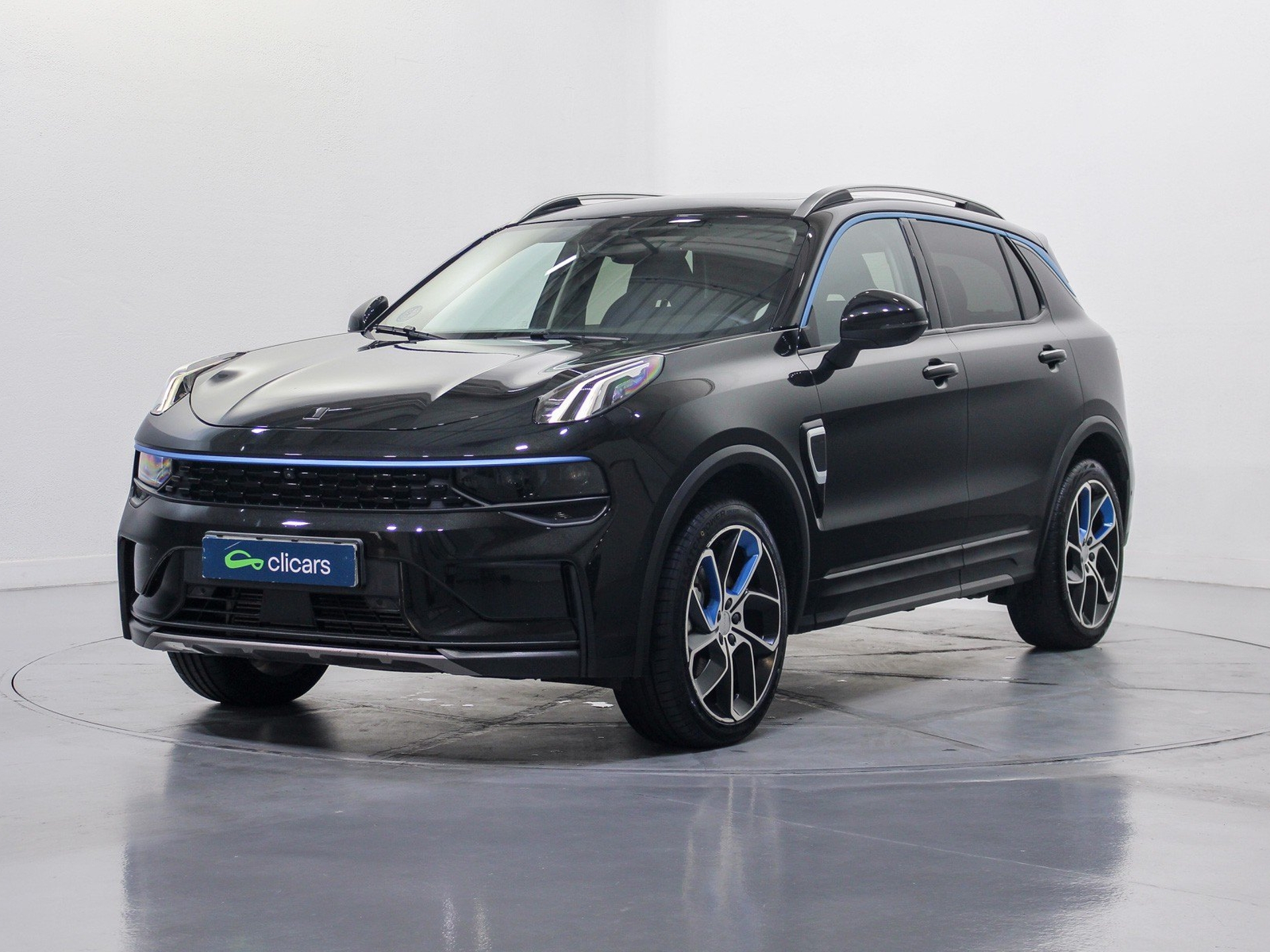 Imagen de LYNK & CO 01