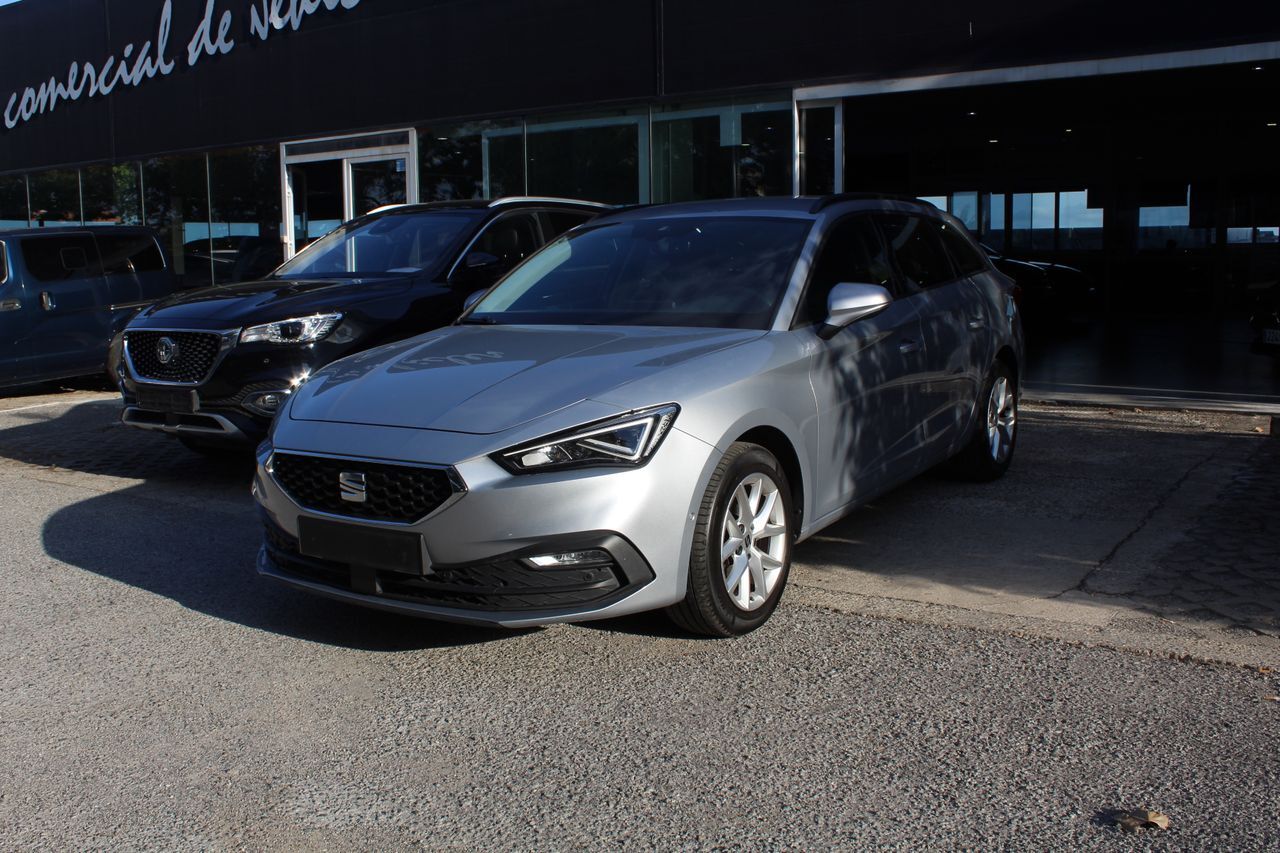 SEAT León (1.0 eTSI 81kW DSG-7 S&S Style) en Madrid
