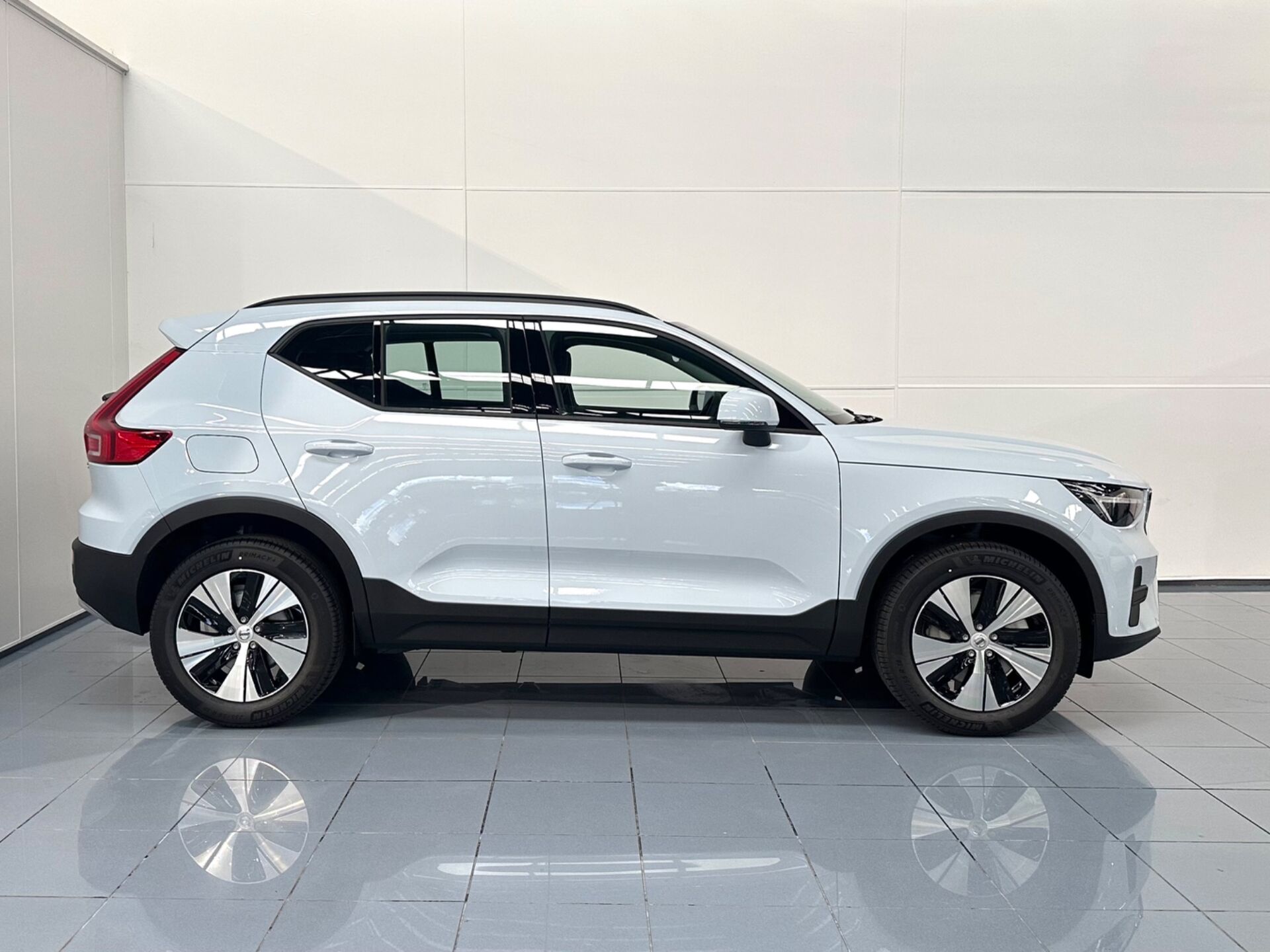 Imagen 2 de VOLVO XC40