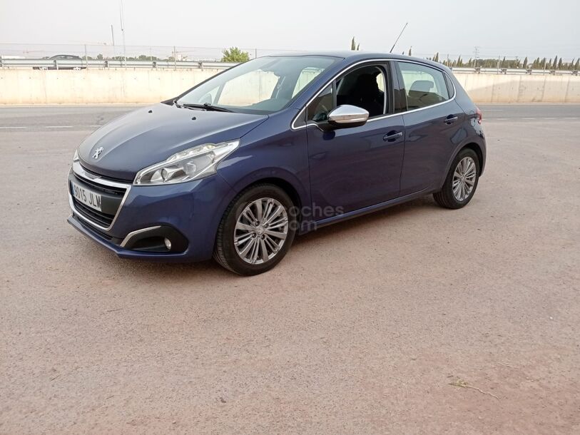 Foto del PEUGEOT 208 1.6 BlueHDi Active 100
