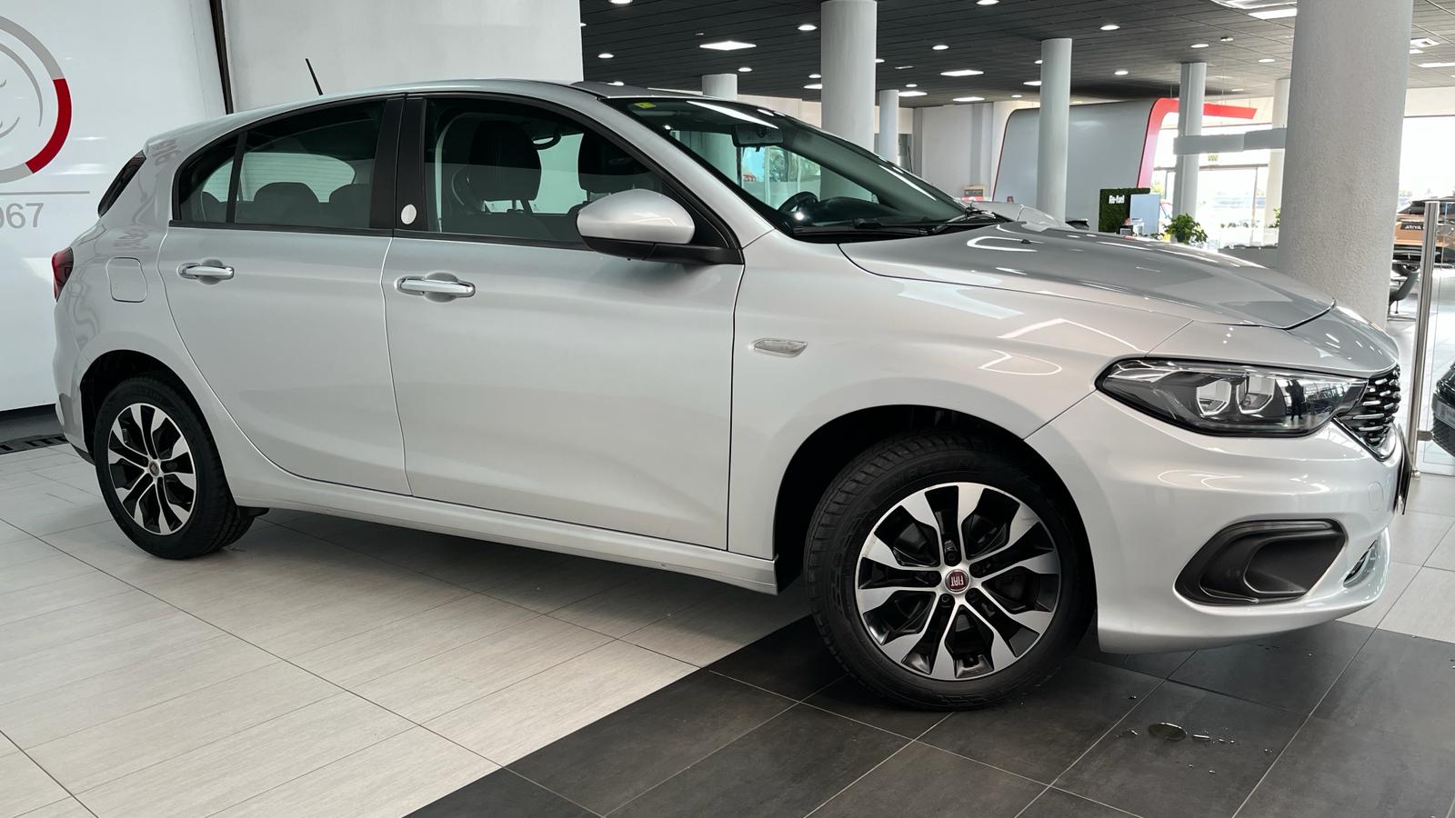 Foto del FIAT Tipo 1.3 Multijet Life 70KW