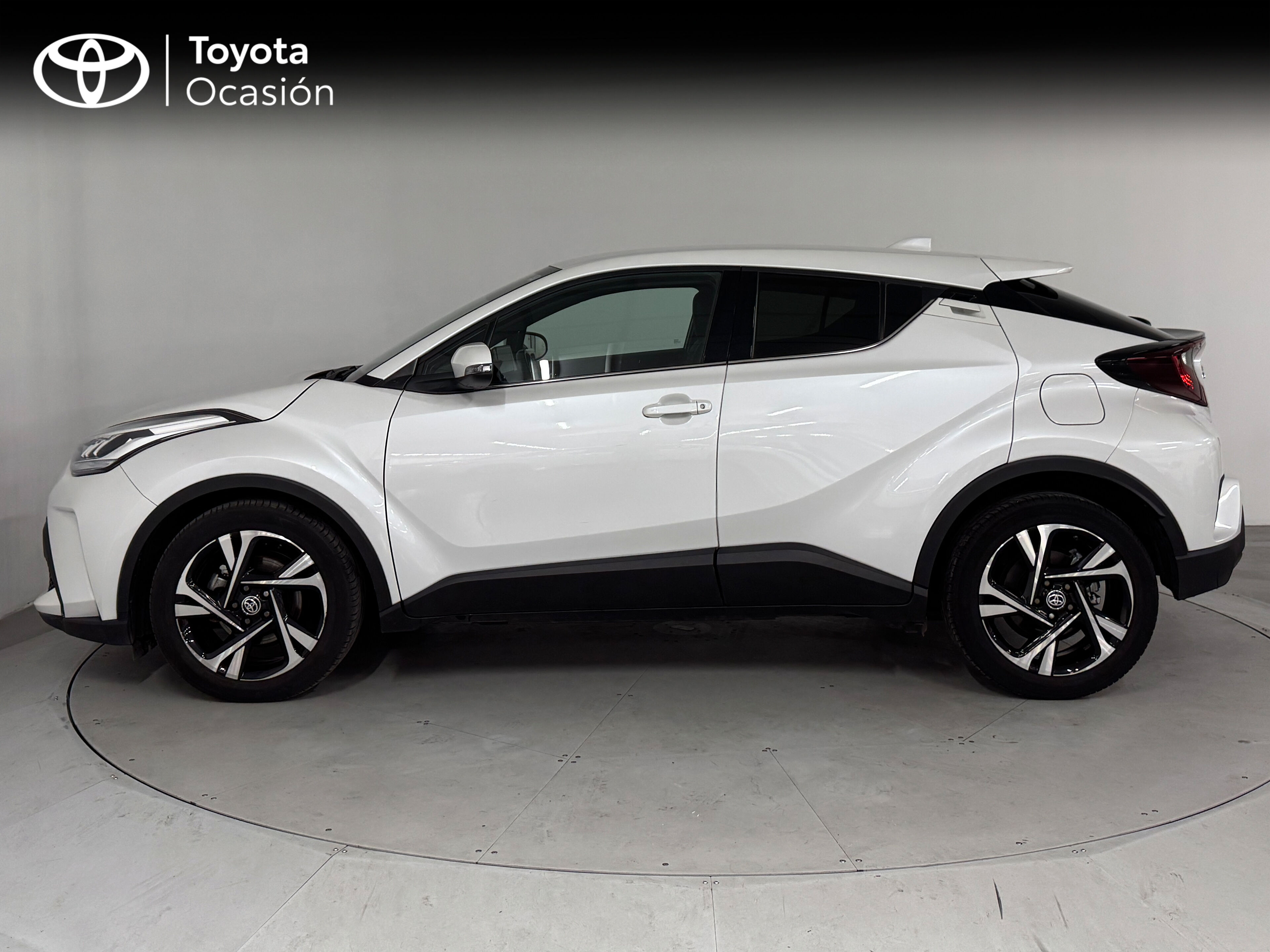 Foto del TOYOTA C-HR 125H Advance