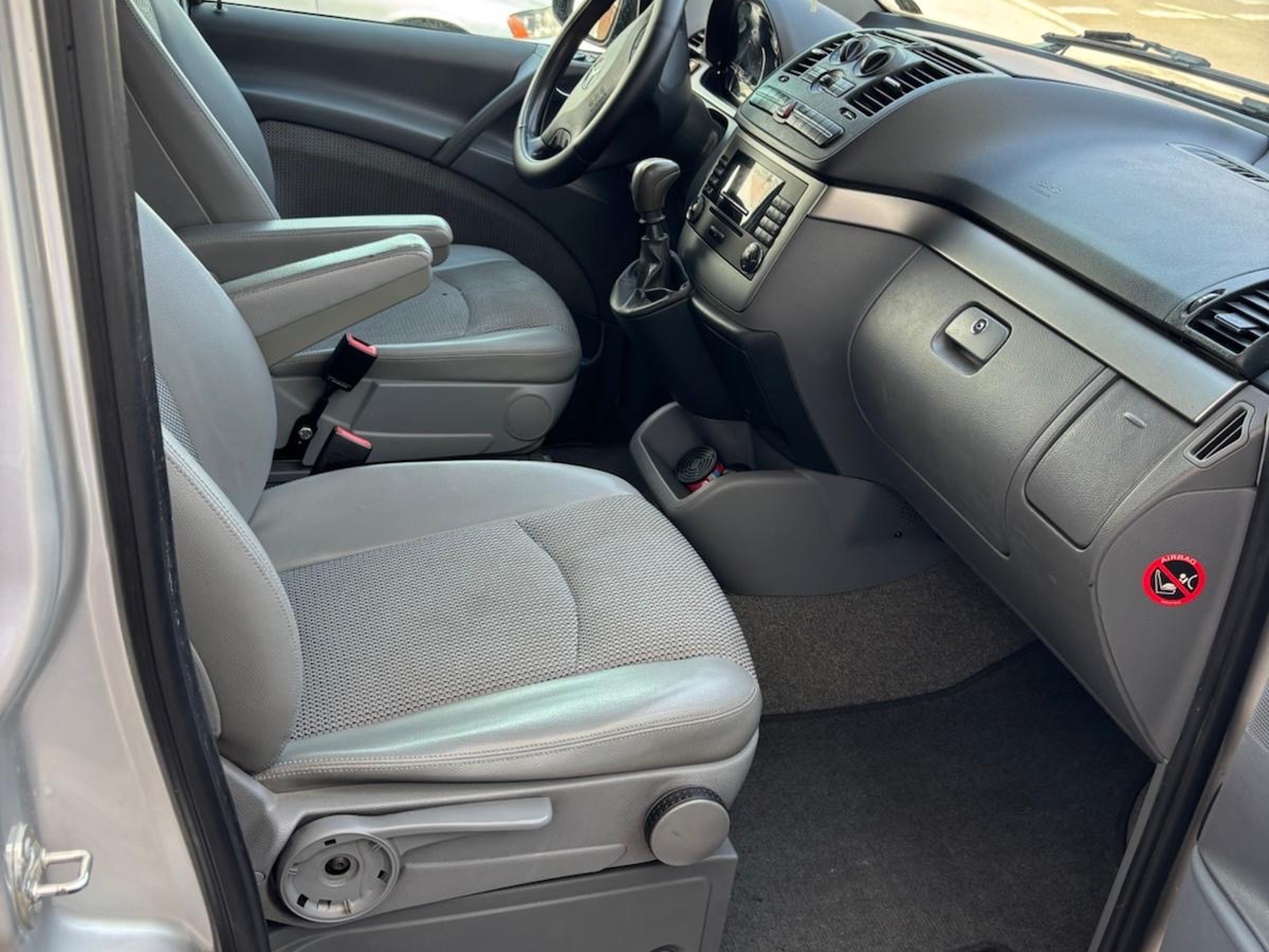 Imagen de MERCEDES Viano