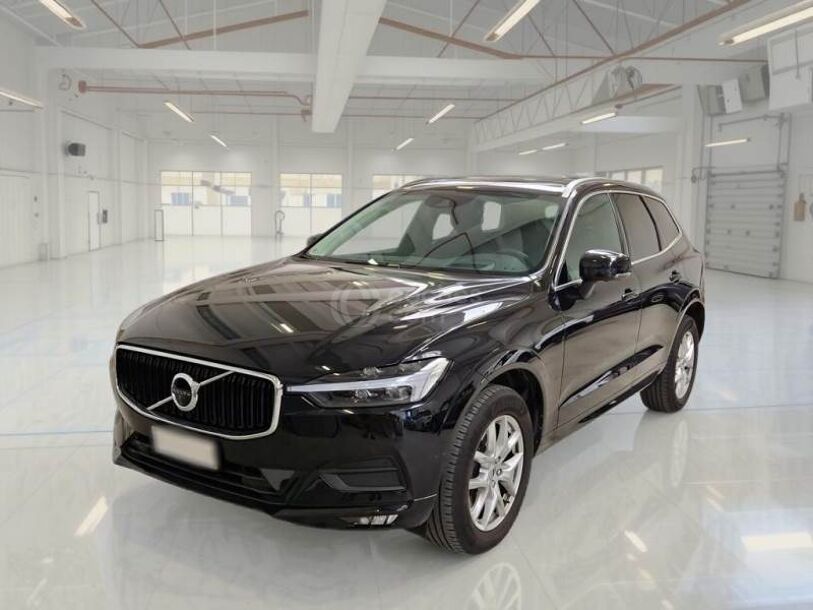 Foto del VOLVO XC60 B4 Momentum Pro FWD Aut.