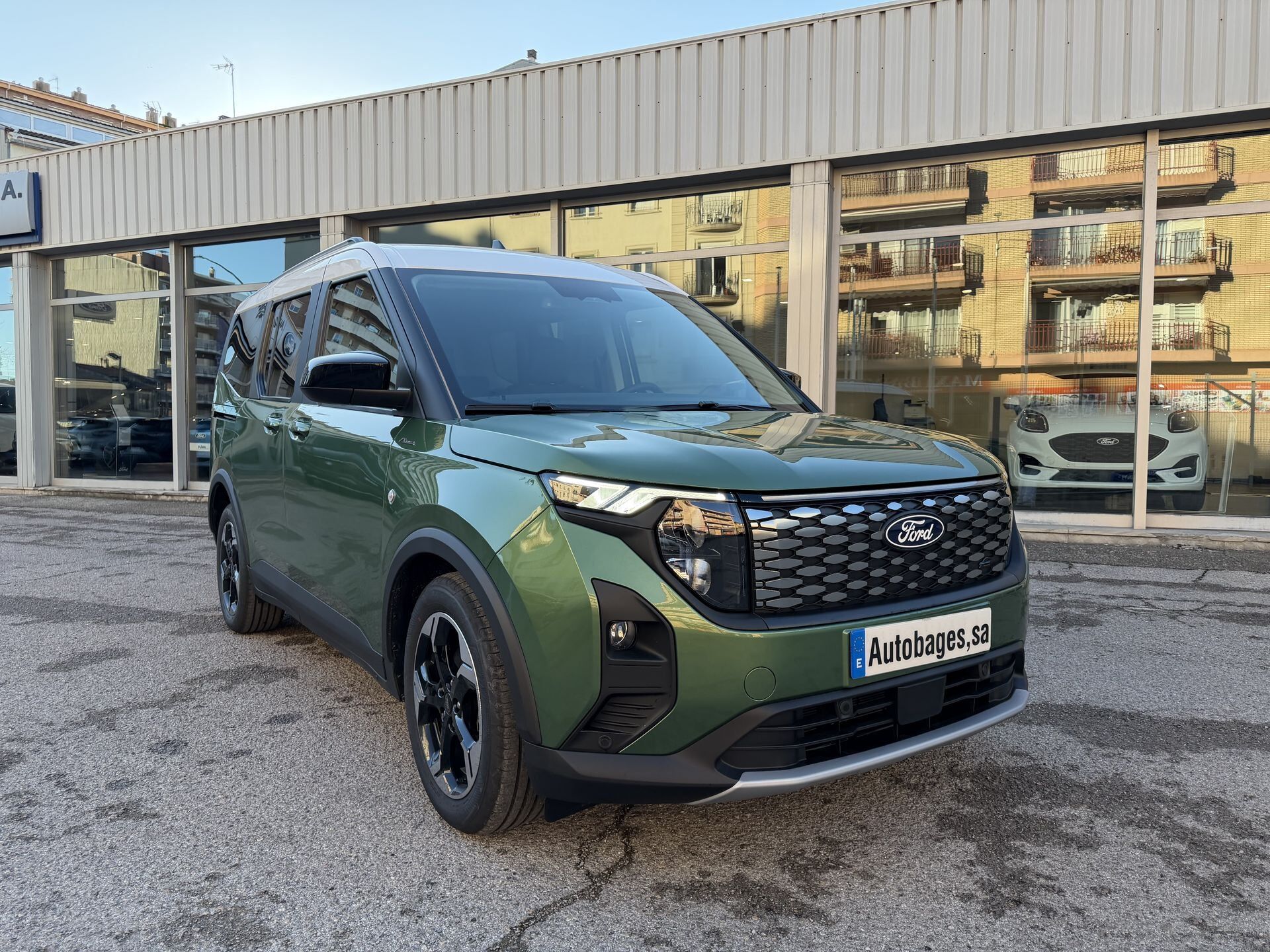 Imagen 3 de FORD Tourneo Courier