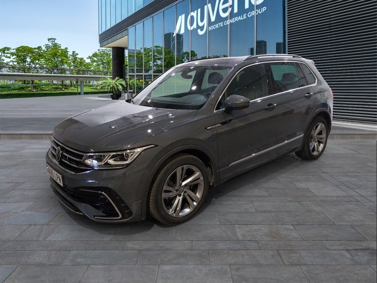 VOLKSWAGEN Tiguan (R-Line 2.0 TDI 110 kW (150 CV) DSG) en Madrid