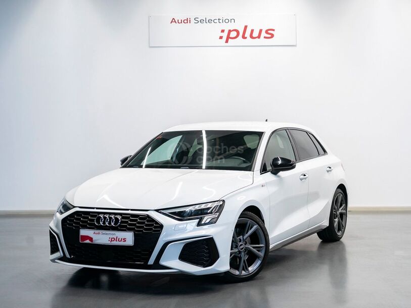 Foto del AUDI A3 Sportback 35 TFSI Black line S tronic 110kW