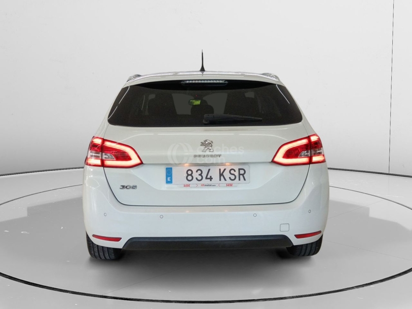 Foto del PEUGEOT 308 SW 1.2 PureTech S&S Allure 130