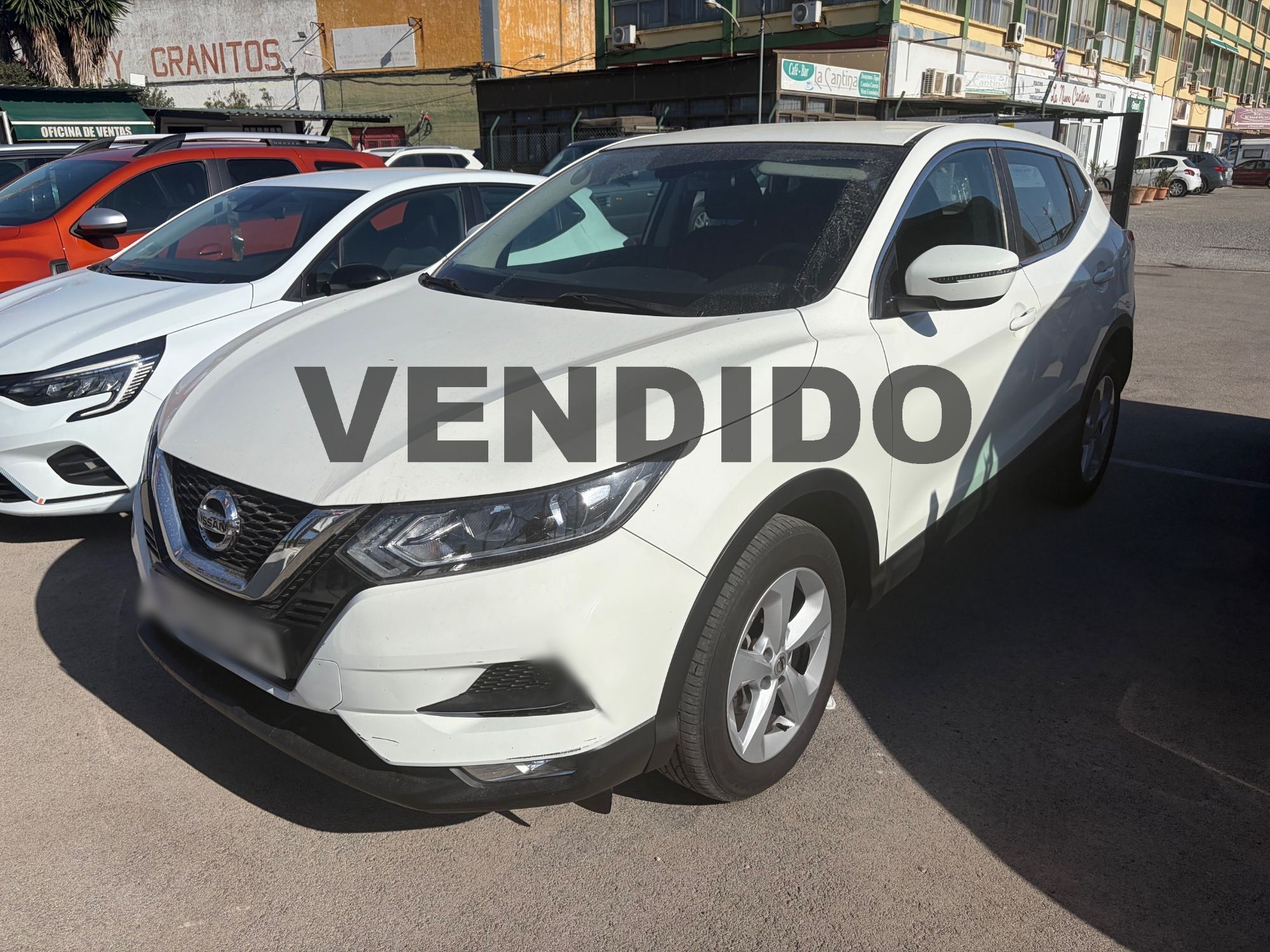 NISSAN Qashqai (1.3 DIG-T Acenta 4x2 103kW) en Cádiz