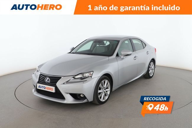 LEXUS IS (2.5 300h ECO) en Madrid