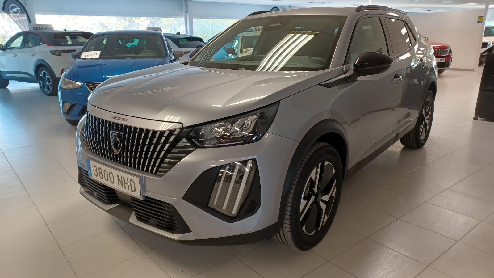 PEUGEOT 2008 (N2008 Allure Hybrid 145 eDCS6) en Barcelona