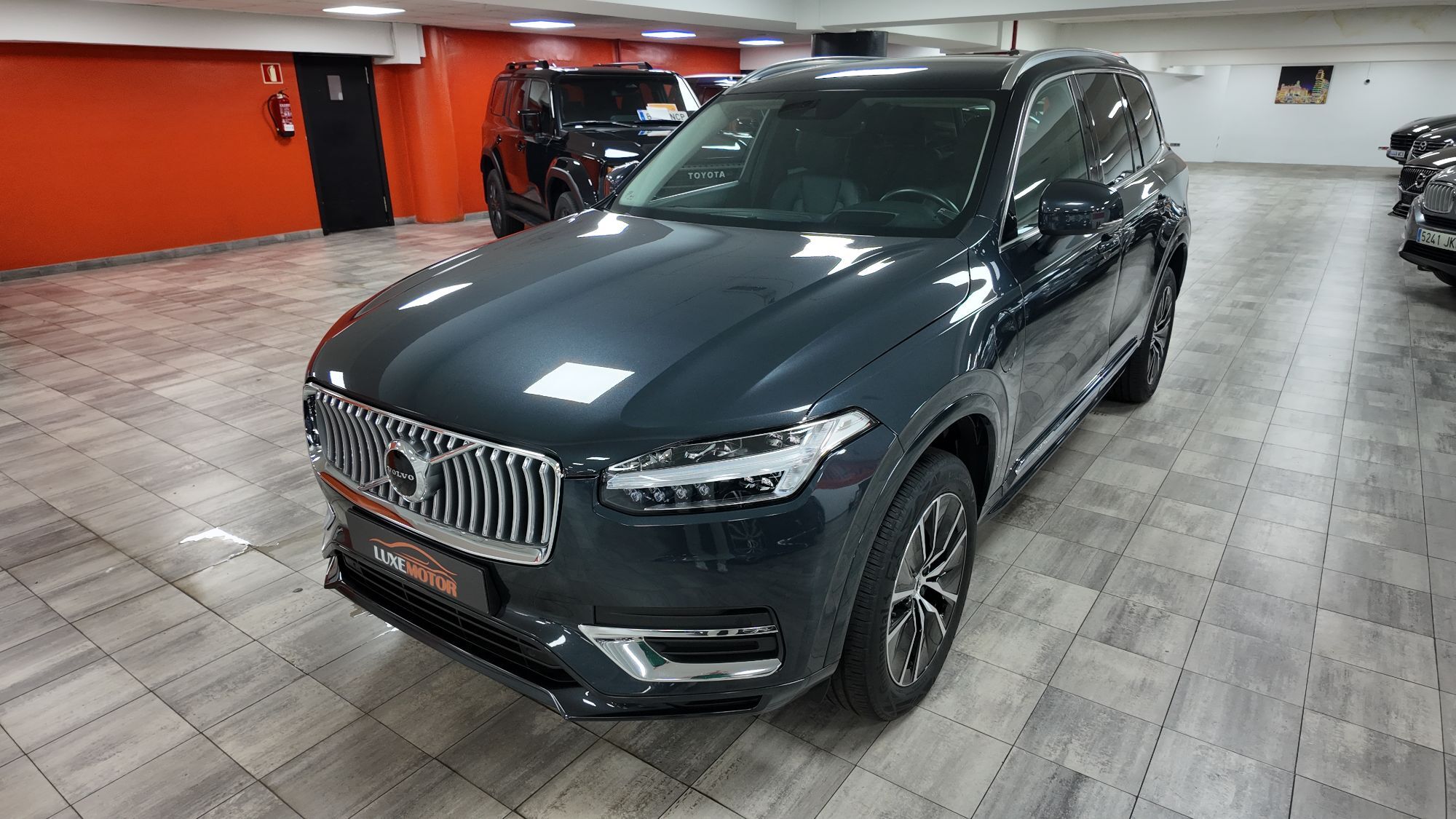 VOLVO XC90 (T8 Recharge Inscription AWD Aut.) en Madrid