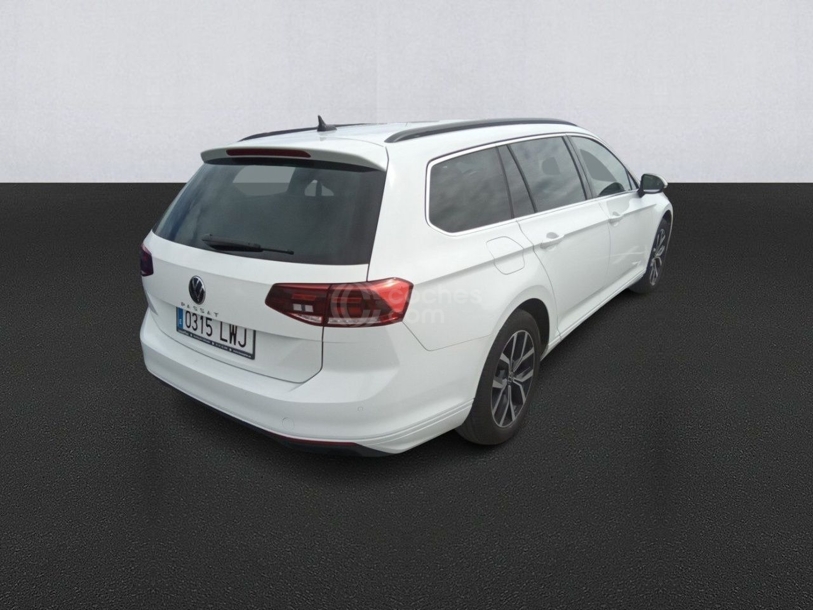 Foto del VOLKSWAGEN Passat Variant 1.5 TSI ACT Executive DSG7 110kW