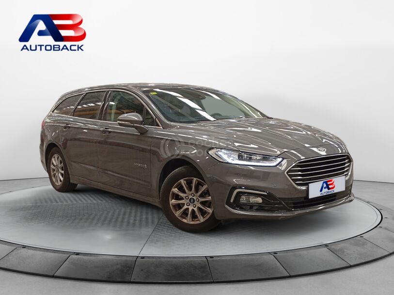 Foto del FORD Mondeo Sedán 2.0 HEV Titanium