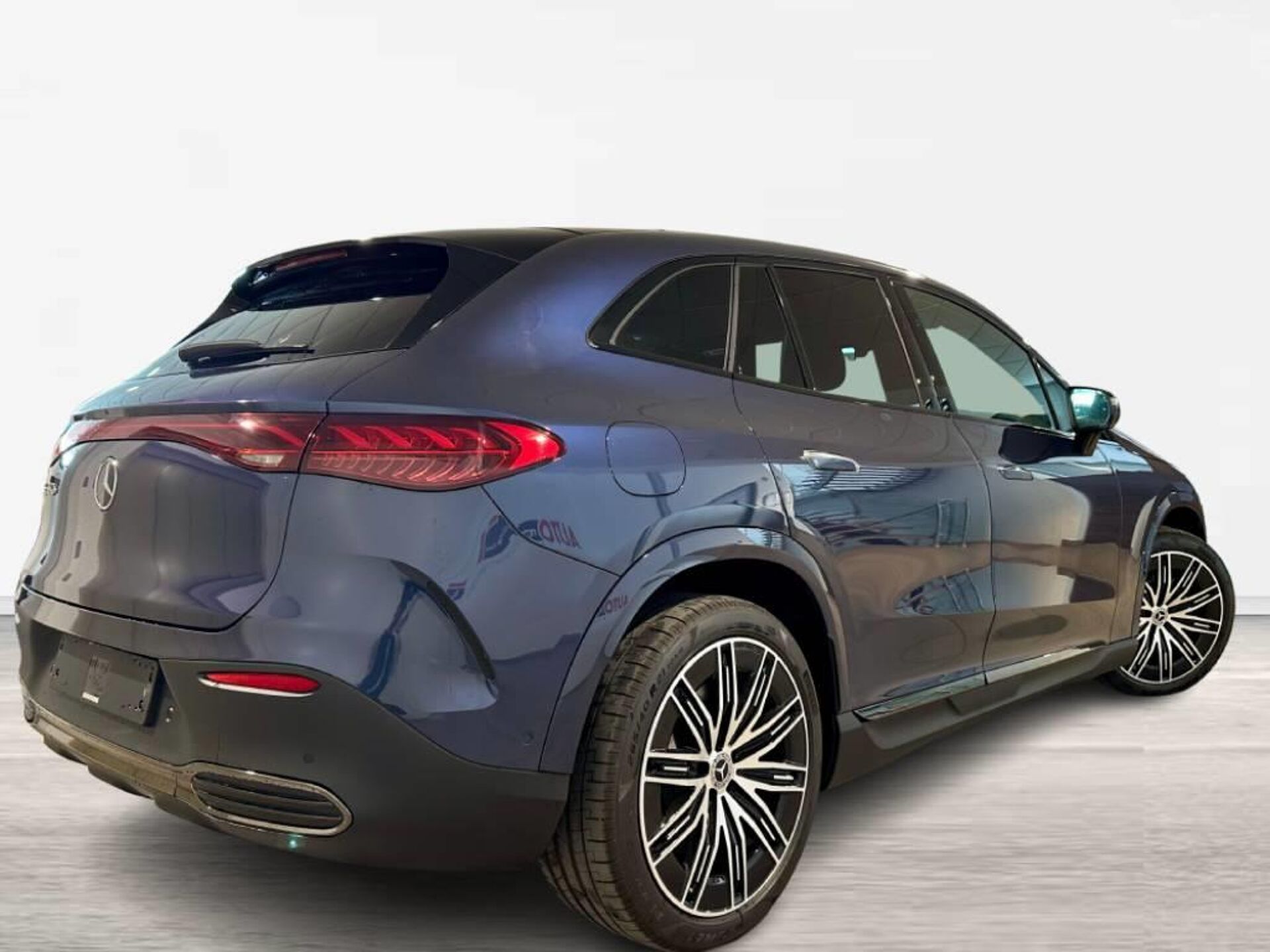 Imagen 2 de MERCEDES EQE SUV