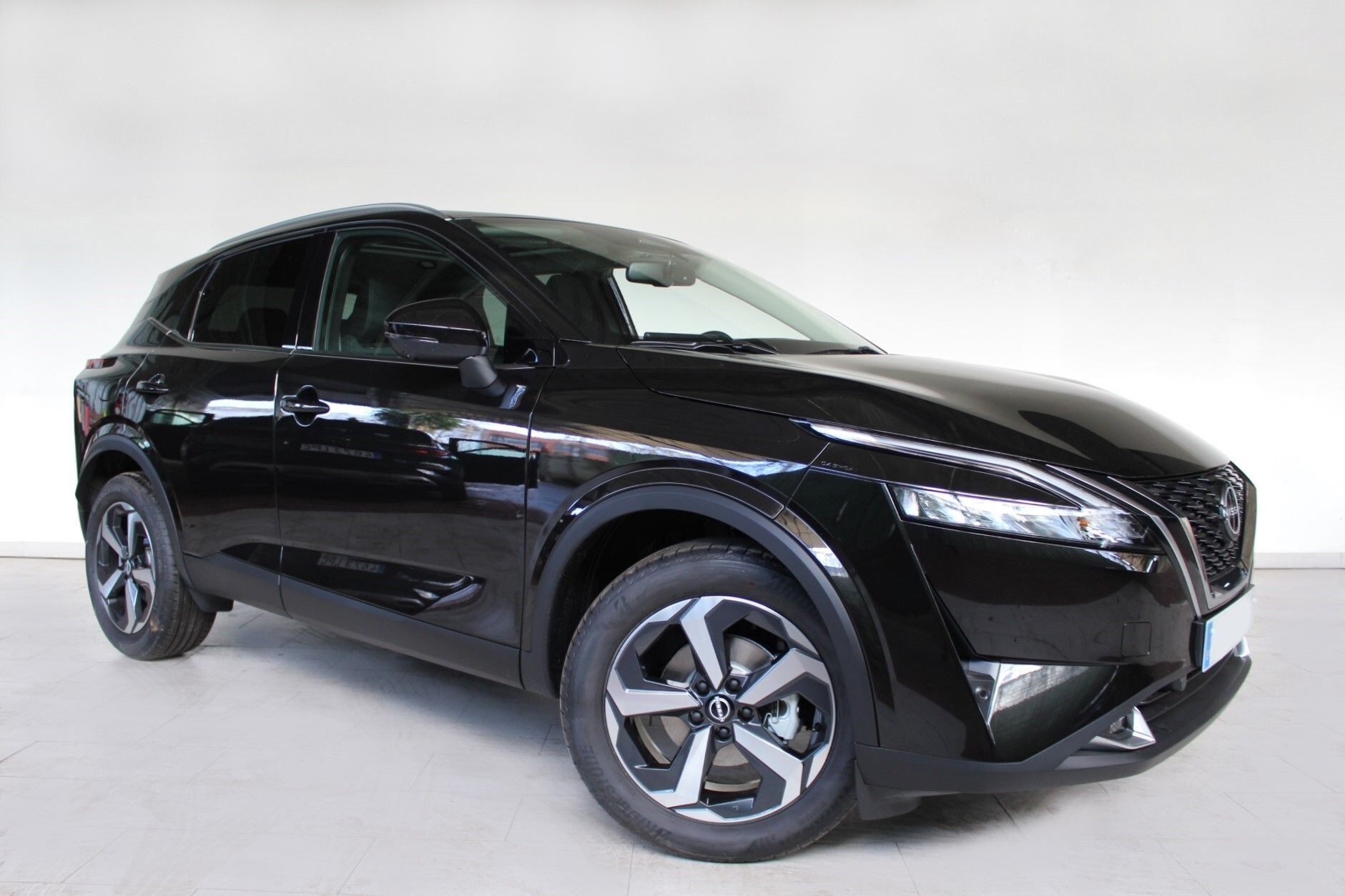 NISSAN Qashqai (1.3 DIG-T MHEV 103KW N-CONNECTA 5P) en Sevilla