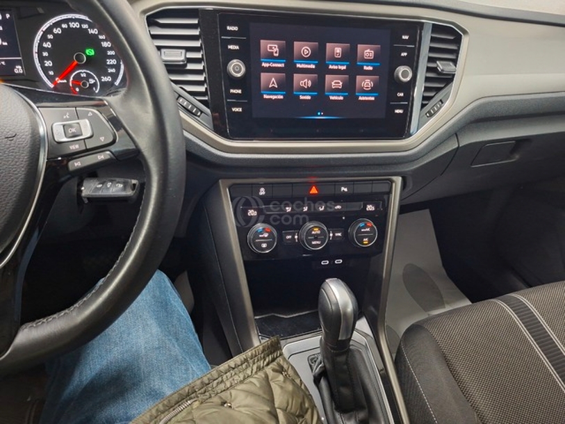 Foto del VOLKSWAGEN T-Roc 1.5 TSI Advance DSG7