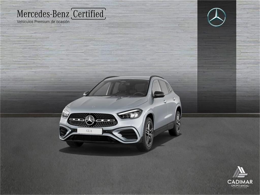 MERCEDES Clase GLA (GLA 200 D) en Cádiz