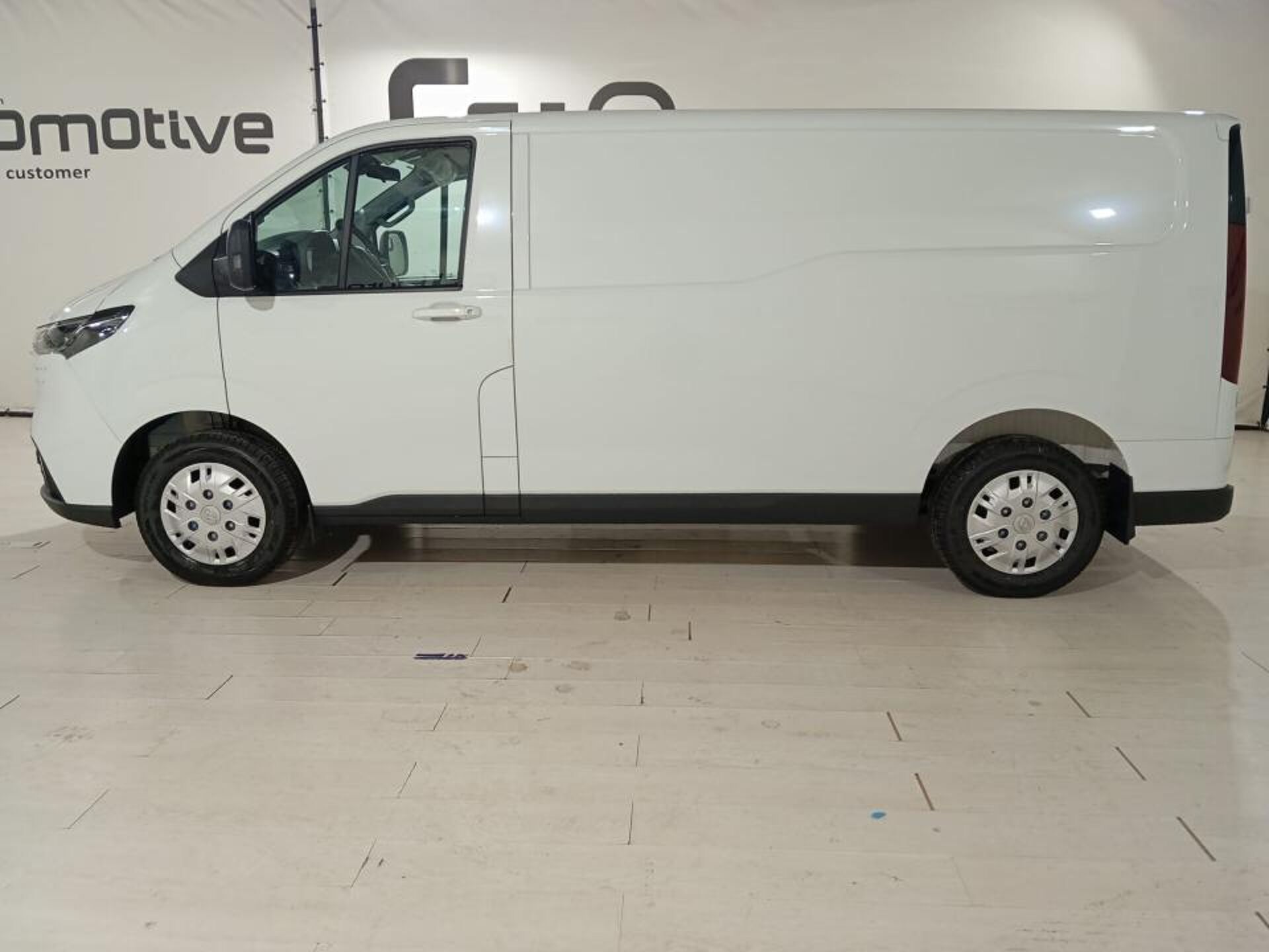 Imagen 2 de MAXUS Deliver 7