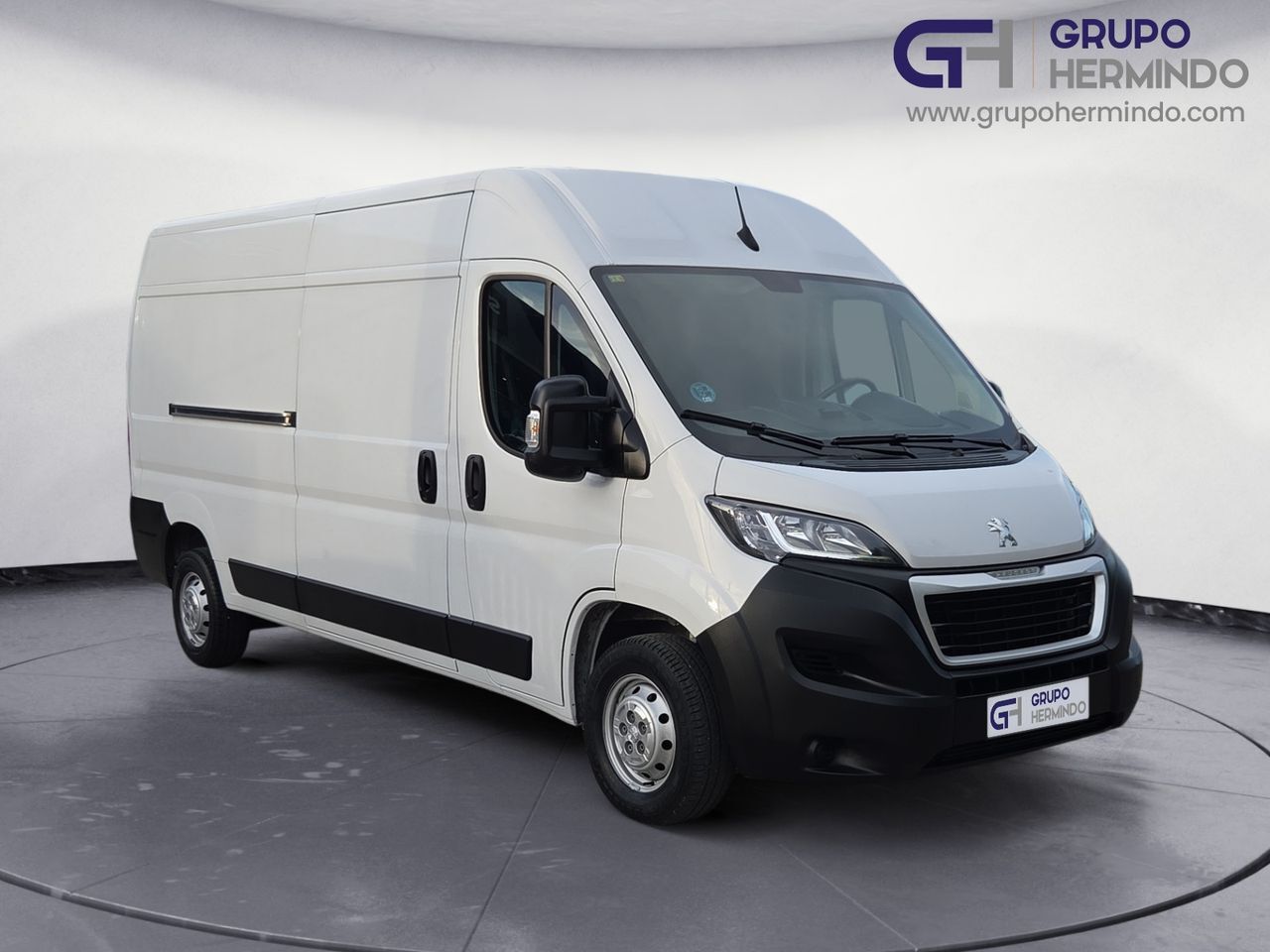 Foto del PEUGEOT Boxer Furgón 2.2BlueHDI 333 L2H2 S&S 120