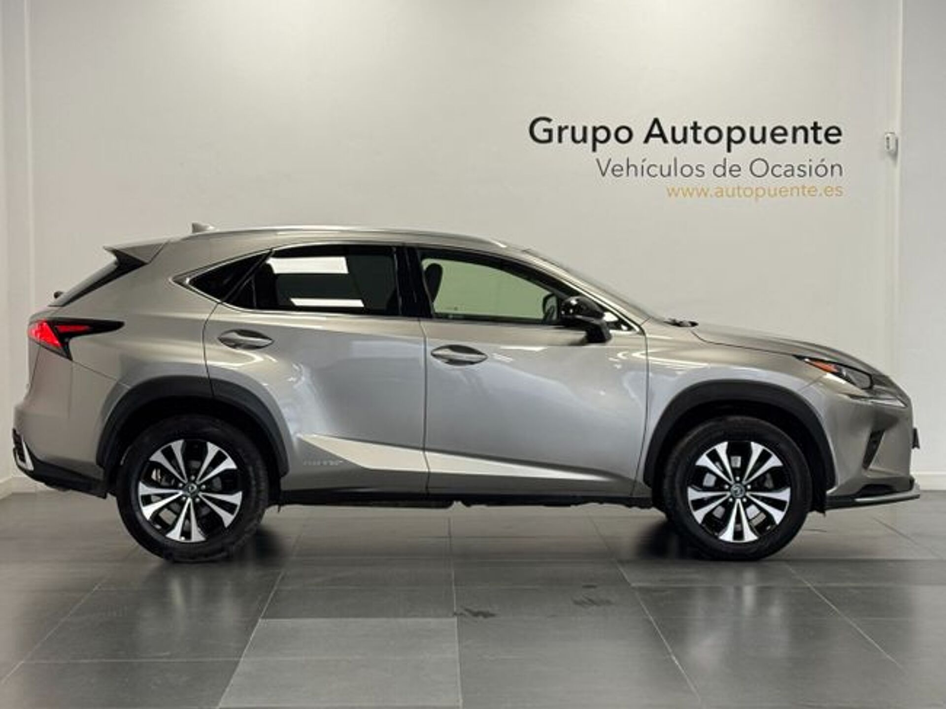 Imagen 2 de LEXUS NX
