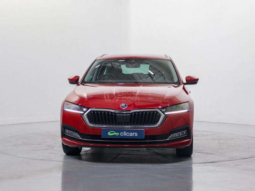 Foto del SKODA Octavia Combi 1.0 TSI MHEV Selection DSG 81kW