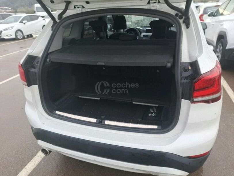 Foto del BMW X1 sDrive 18dA Corporate