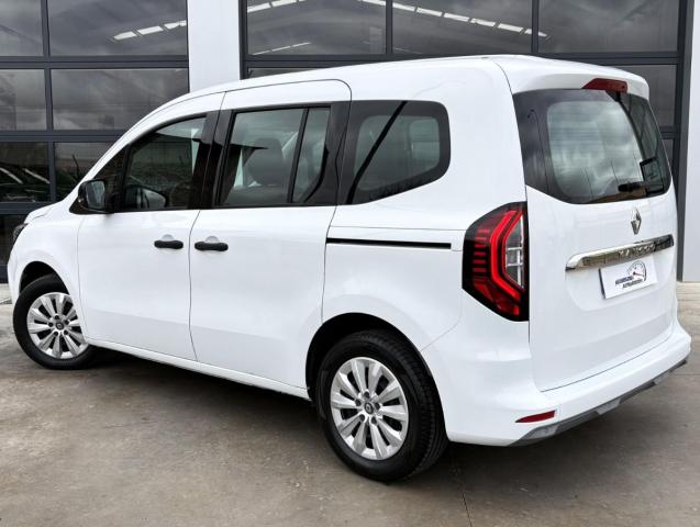 Foto del RENAULT Kangoo Fg. 1.5Blue dCi L2 70kW