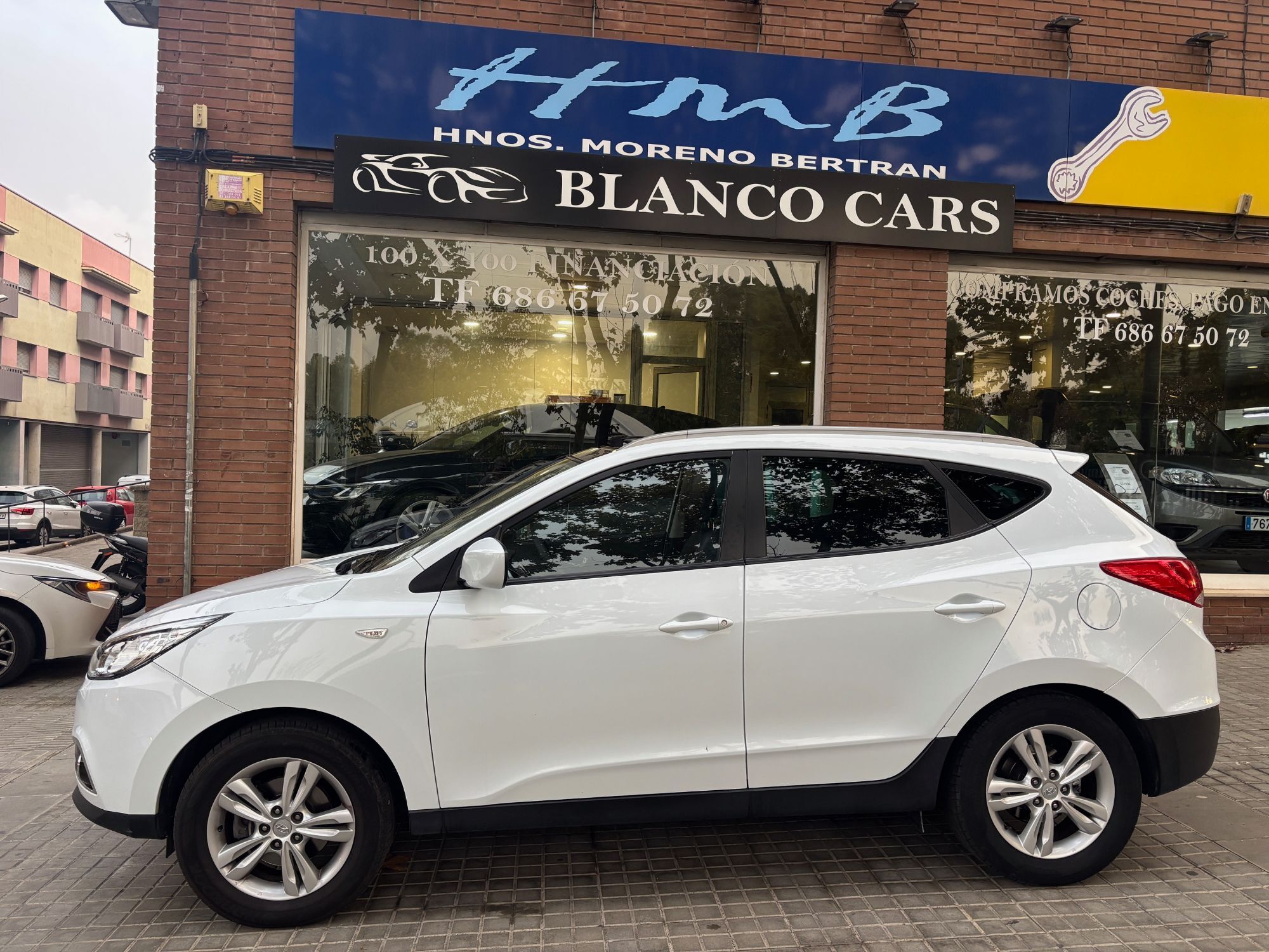 HYUNDAI ix35 (2.0CRDI GLS Style Sky 4x4) en Barcelona