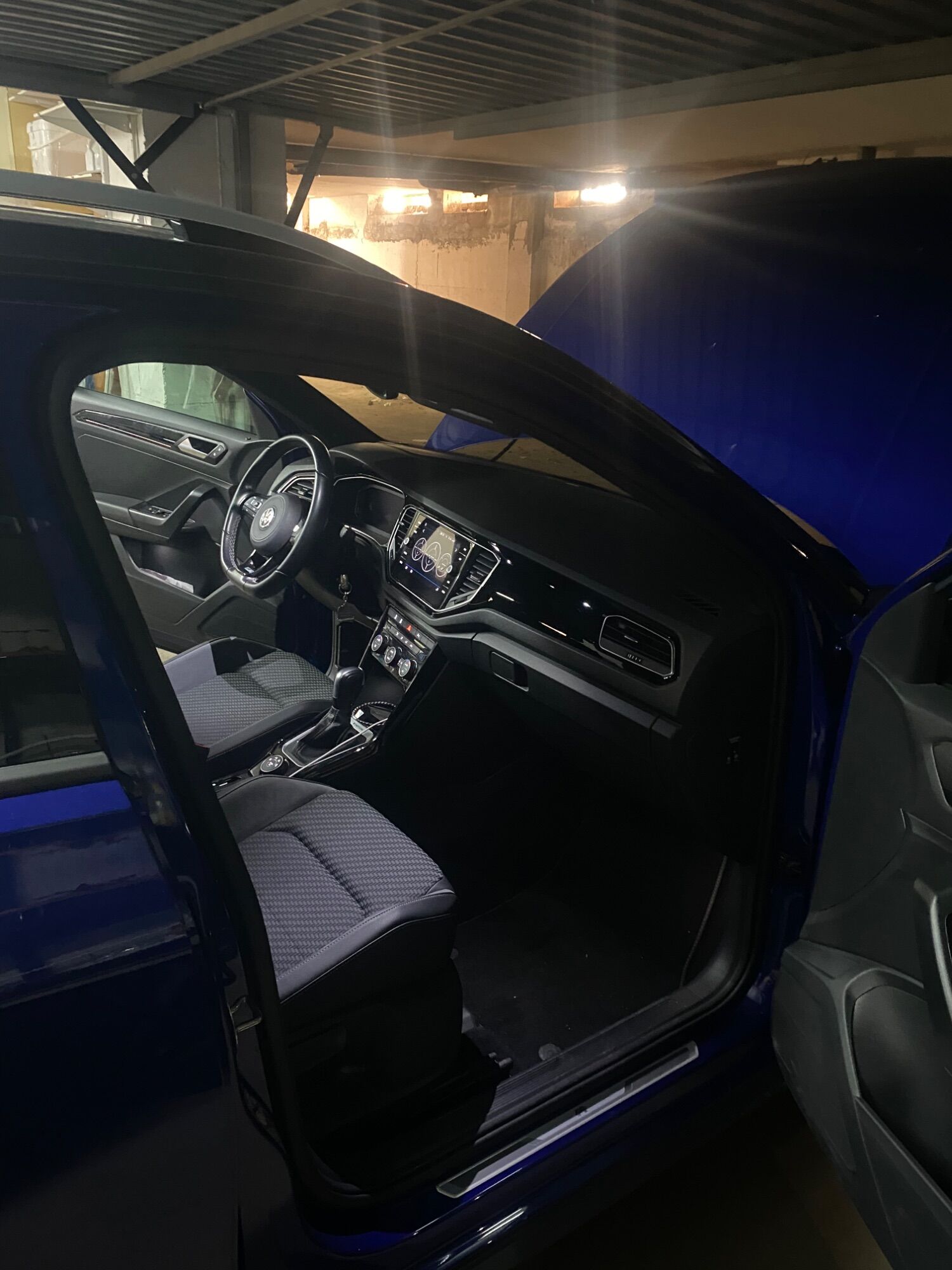 Foto del VOLKSWAGEN T-Roc 2.0 TSI R 4Motion DSG7 221kW