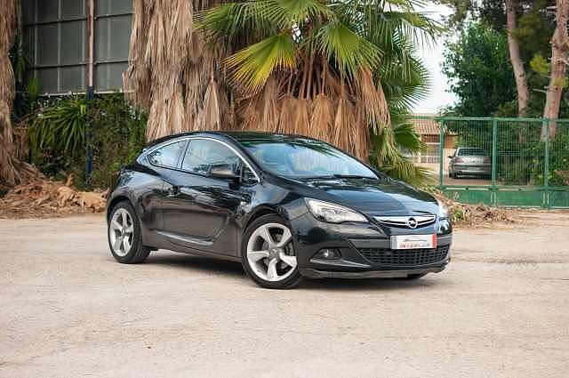 OPEL Astra (Astra 1.6 CDTI 135 SPORTIVE) en Murcia