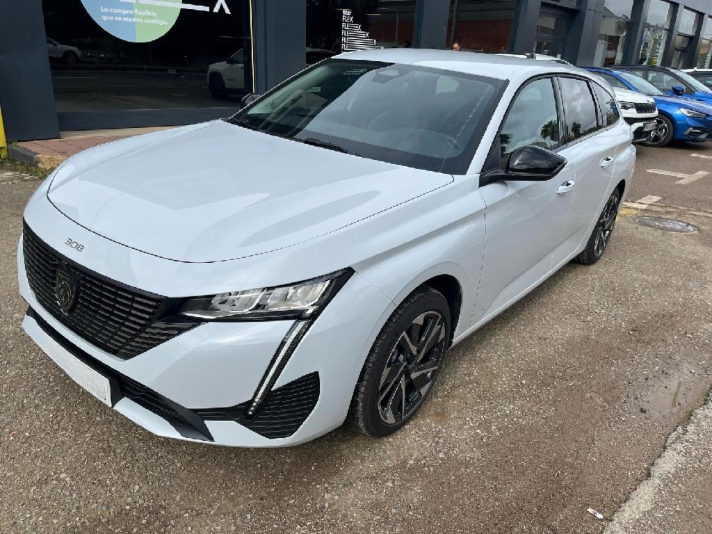 PEUGEOT 308 (fam. 1.2 HYBRID MHEV 136 EDCS6 ALLURE SW 5P) en Badajoz