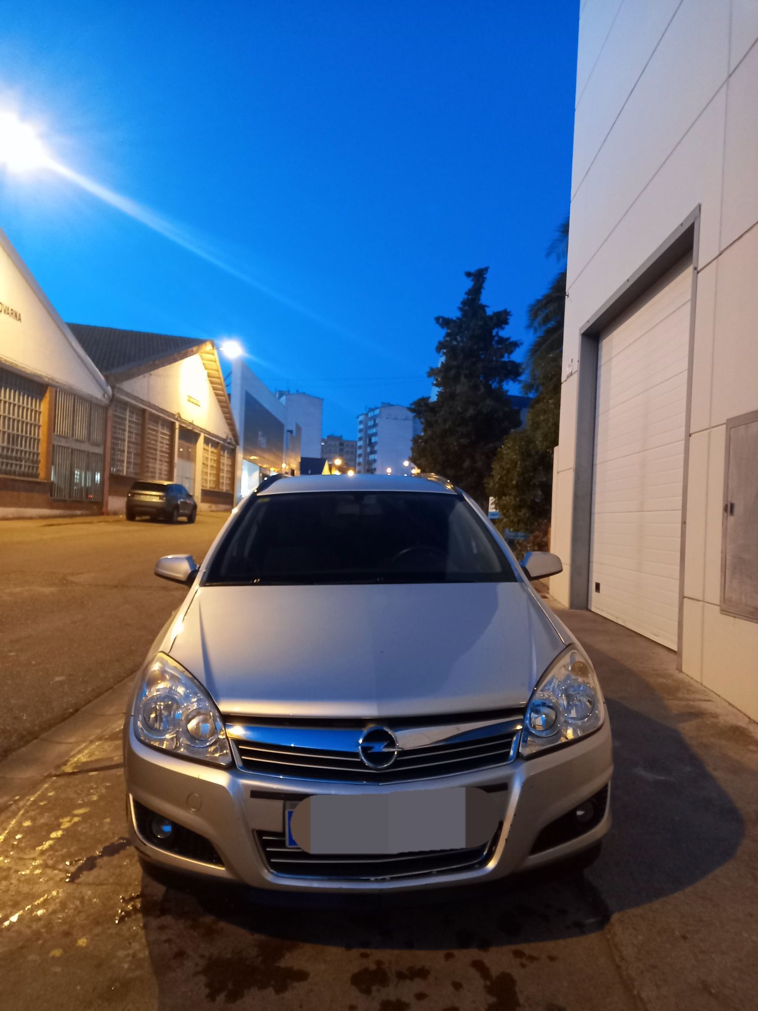 Foto del OPEL Astra GTC 1.7CDTi Enjoy