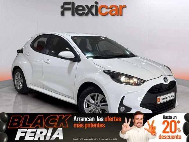 TOYOTA Yaris (1.5 120H Business Plus) en Barcelona